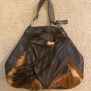 Raviani bucket style purse